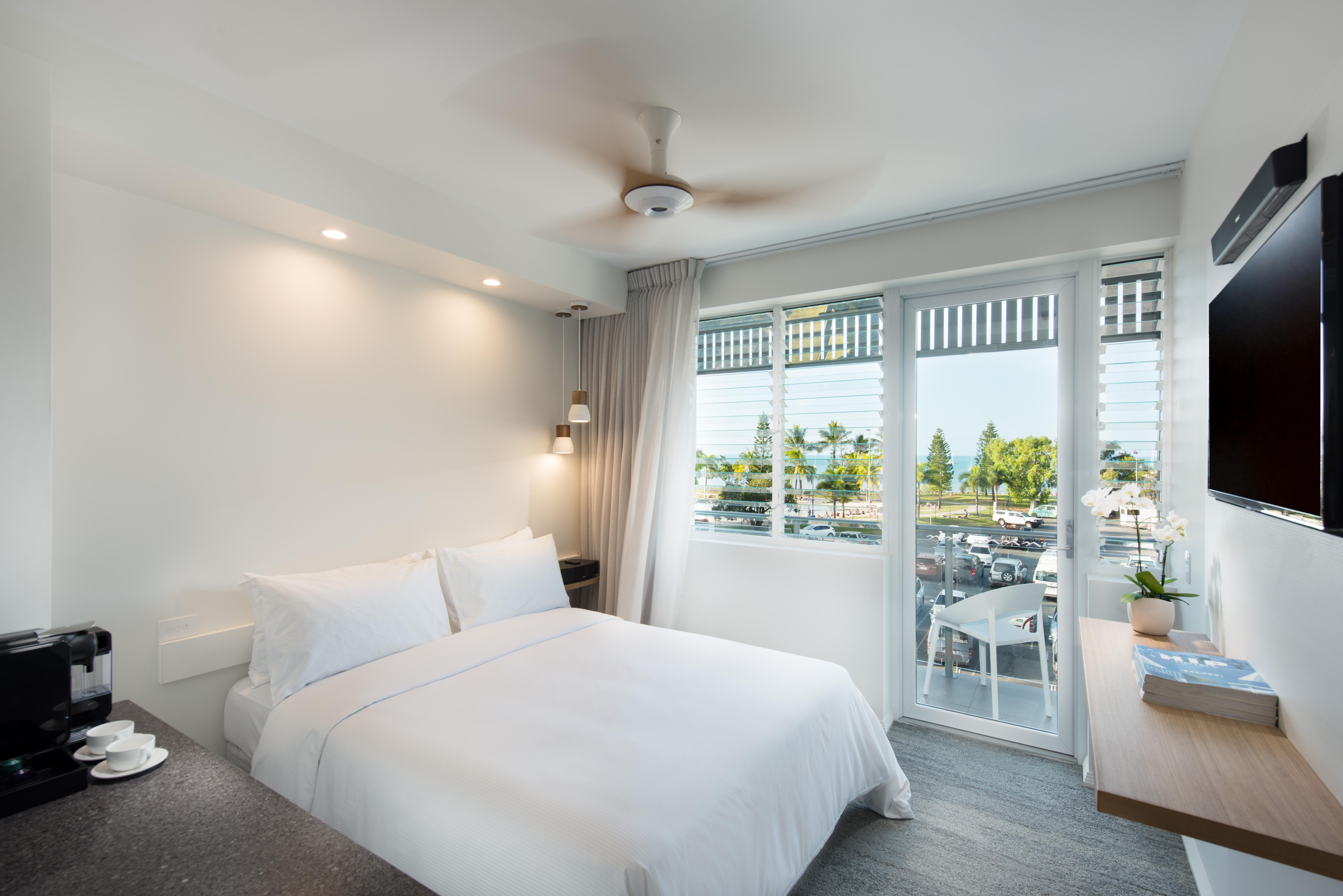 Heart Hotel And Gallery Whitsundays Airlie Beach Εξωτερικό φωτογραφία