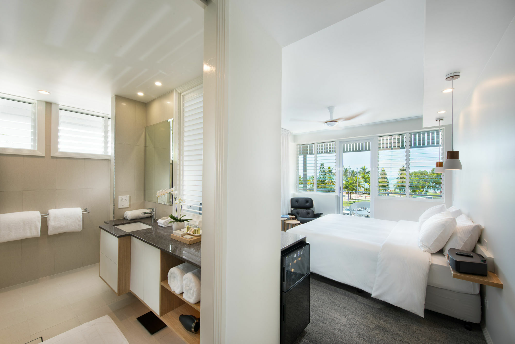Heart Hotel And Gallery Whitsundays Airlie Beach Εξωτερικό φωτογραφία