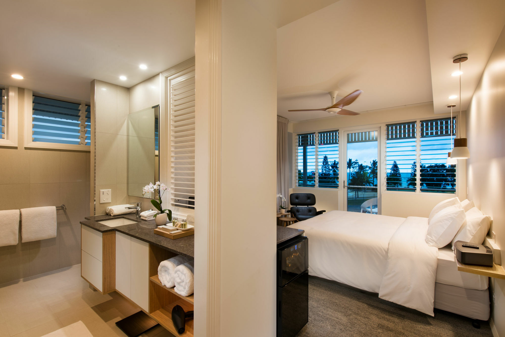 Heart Hotel And Gallery Whitsundays Airlie Beach Εξωτερικό φωτογραφία